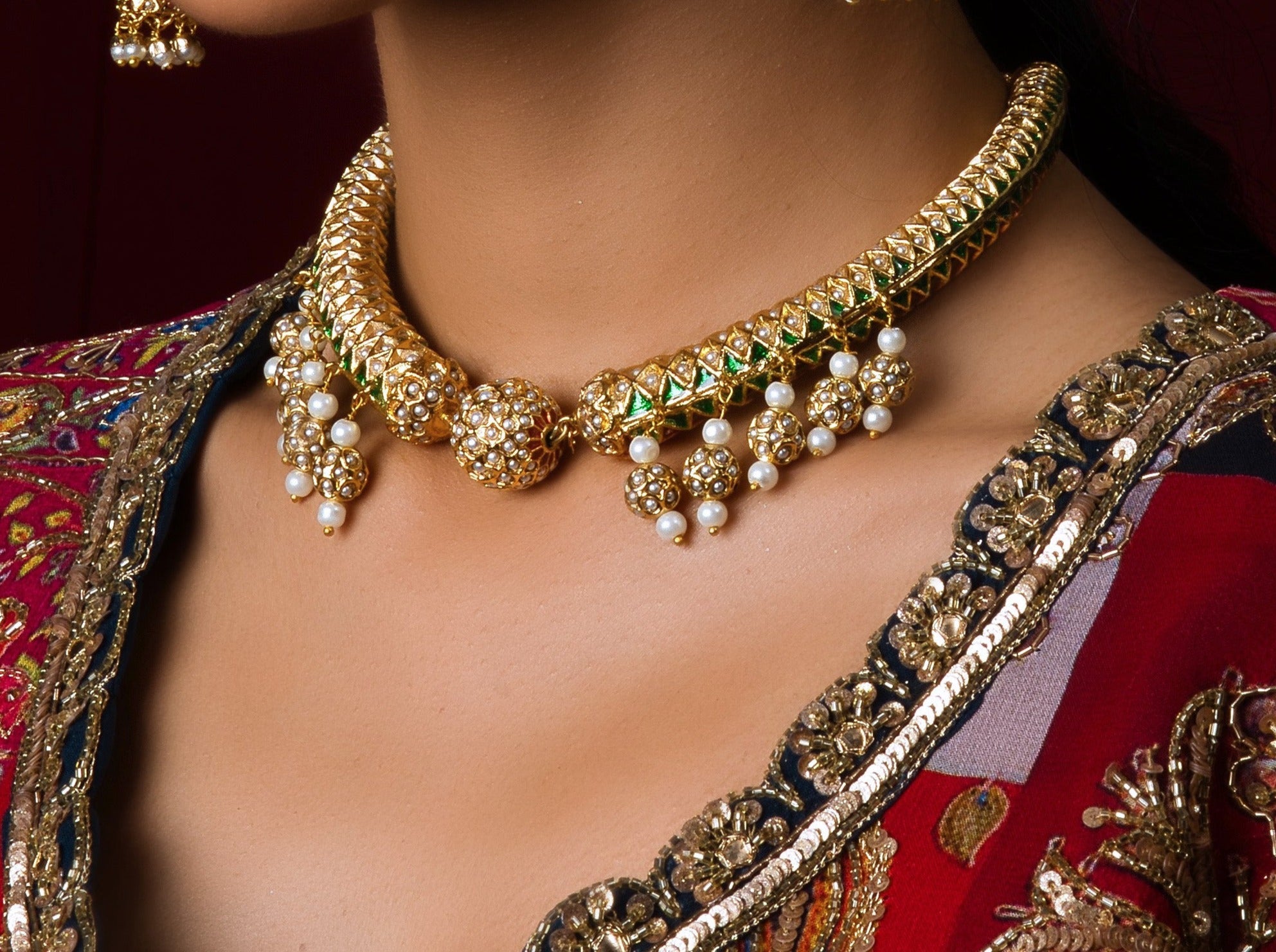 Opulent White Jadau Hasli Choker Necklace - QUEENS JEWELS