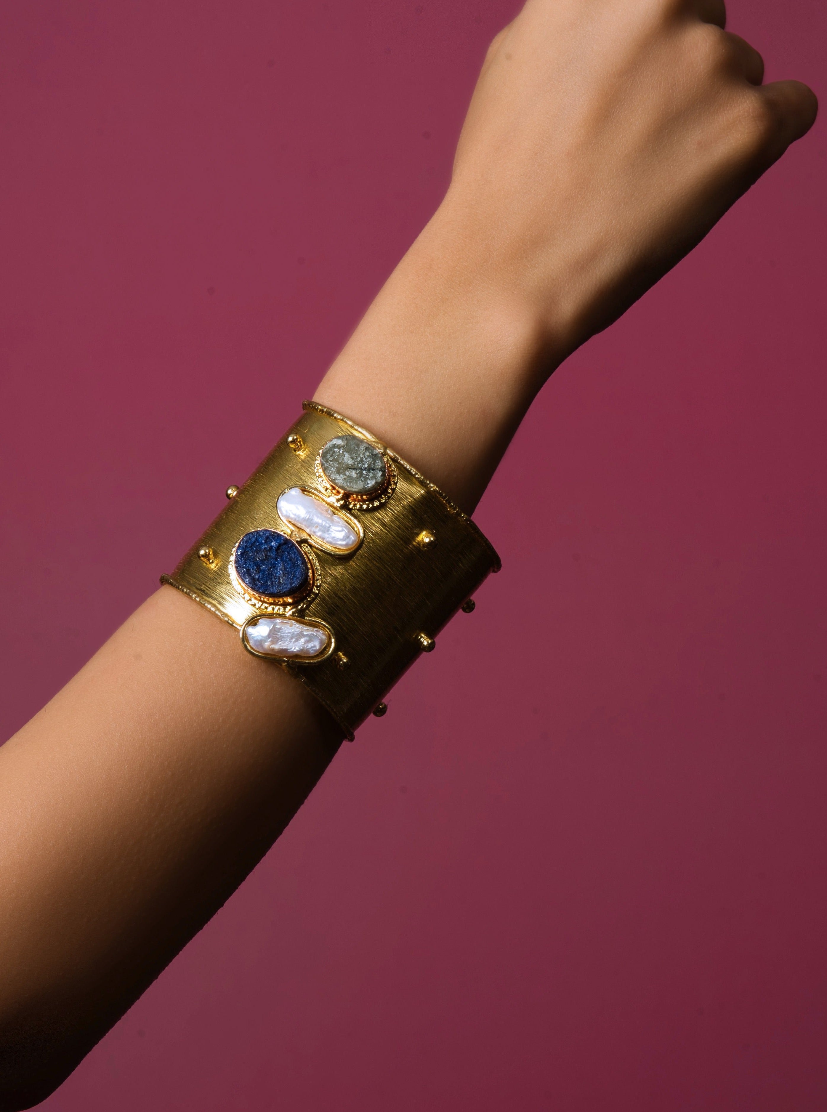 Gold Semi-precious Stone Adjustable Cuff: Handcrafted elegance with ethnic flair