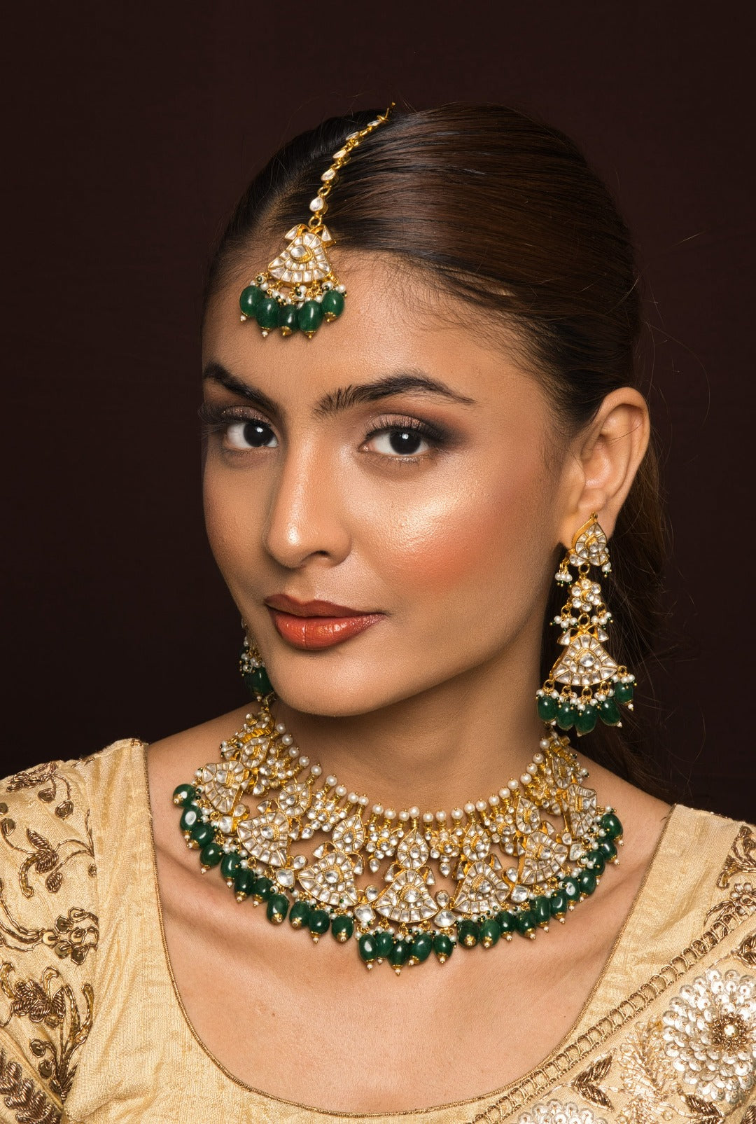 Aleena Green Kundan Necklace Set With Earrings And Mangtikka - QUEENS JEWELS