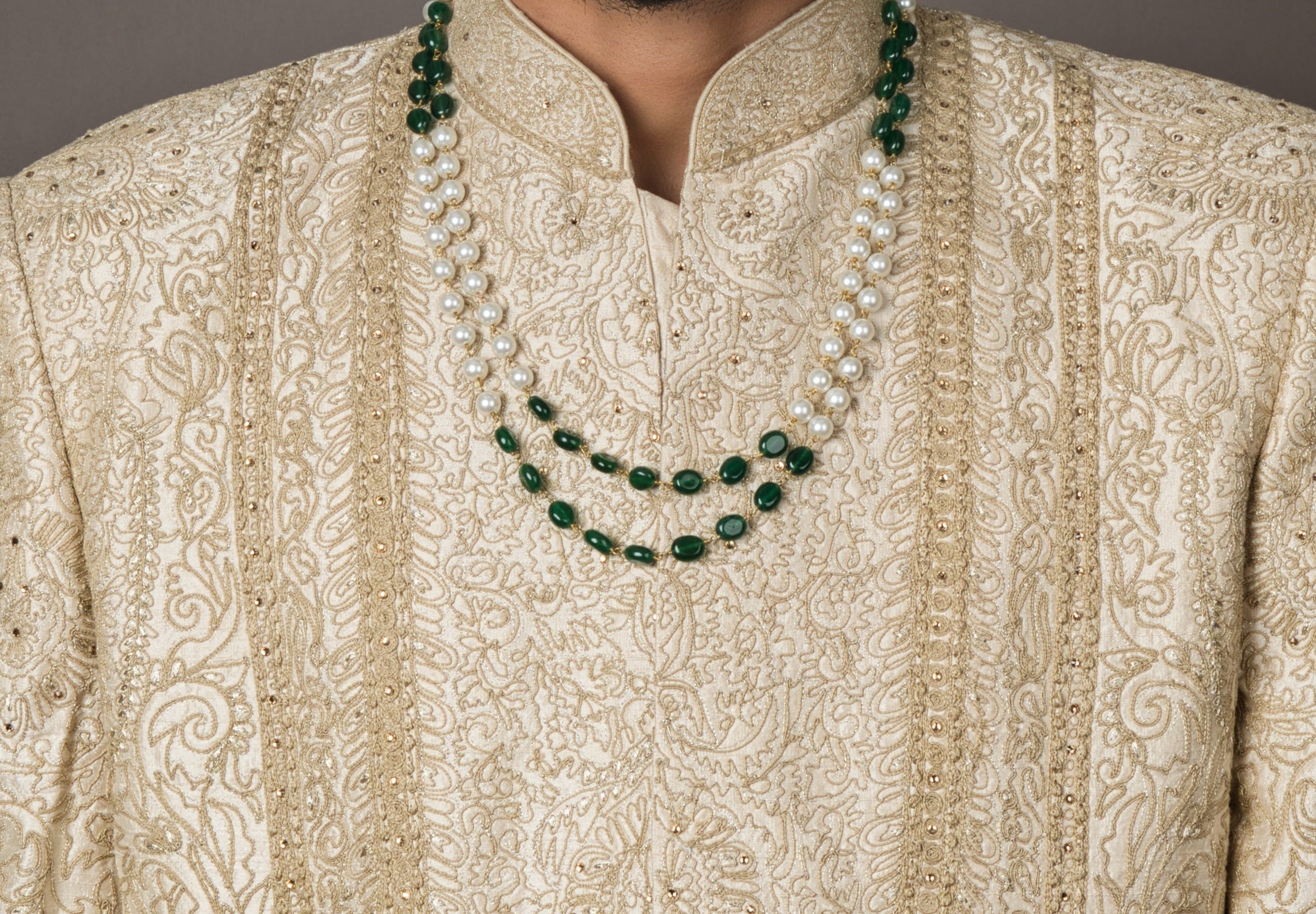 Rich Green Wedding Groom Sherwani Mala, a vibrant and luxurious accessory for grooms, featuring adjustable chain for comfort and elegance.