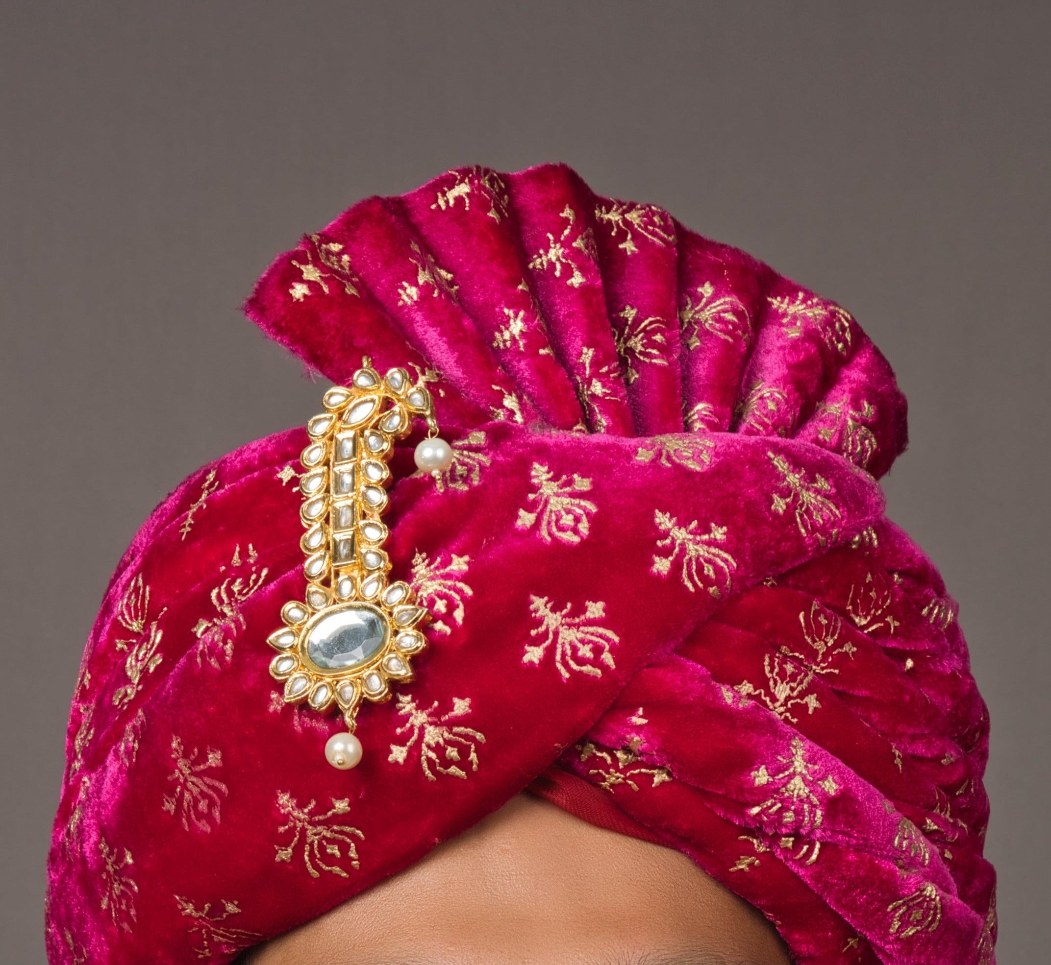 Handcrafted Artisan Kundan Groom Kalgi, a luxurious accessory with traditional Kundan work, adding royal sophistication to the groom's wedding ensemble.