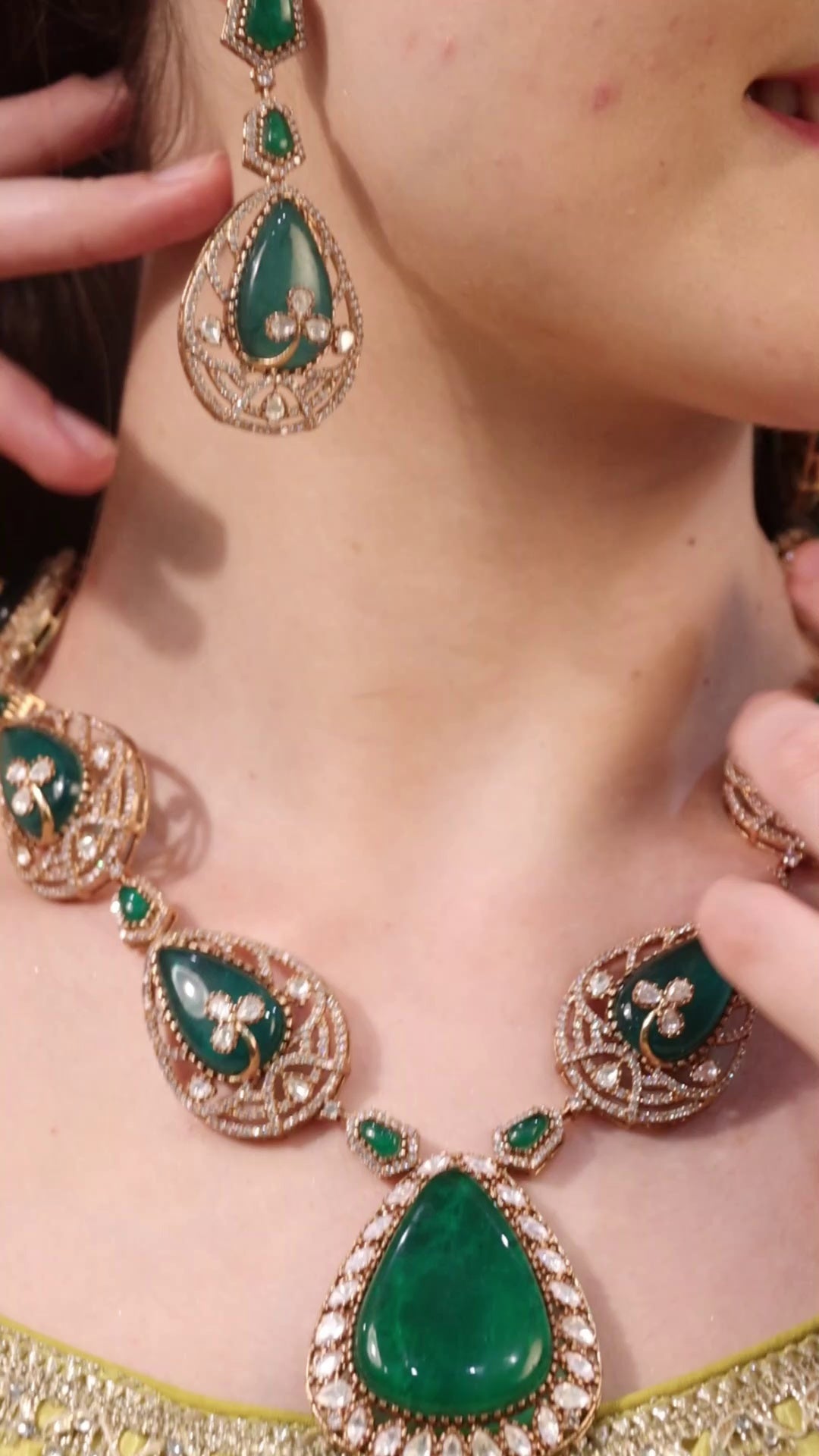 Bridal Emerald Green Kundan Necklace Set - Victorian Detailing - QUEENS JEWELS