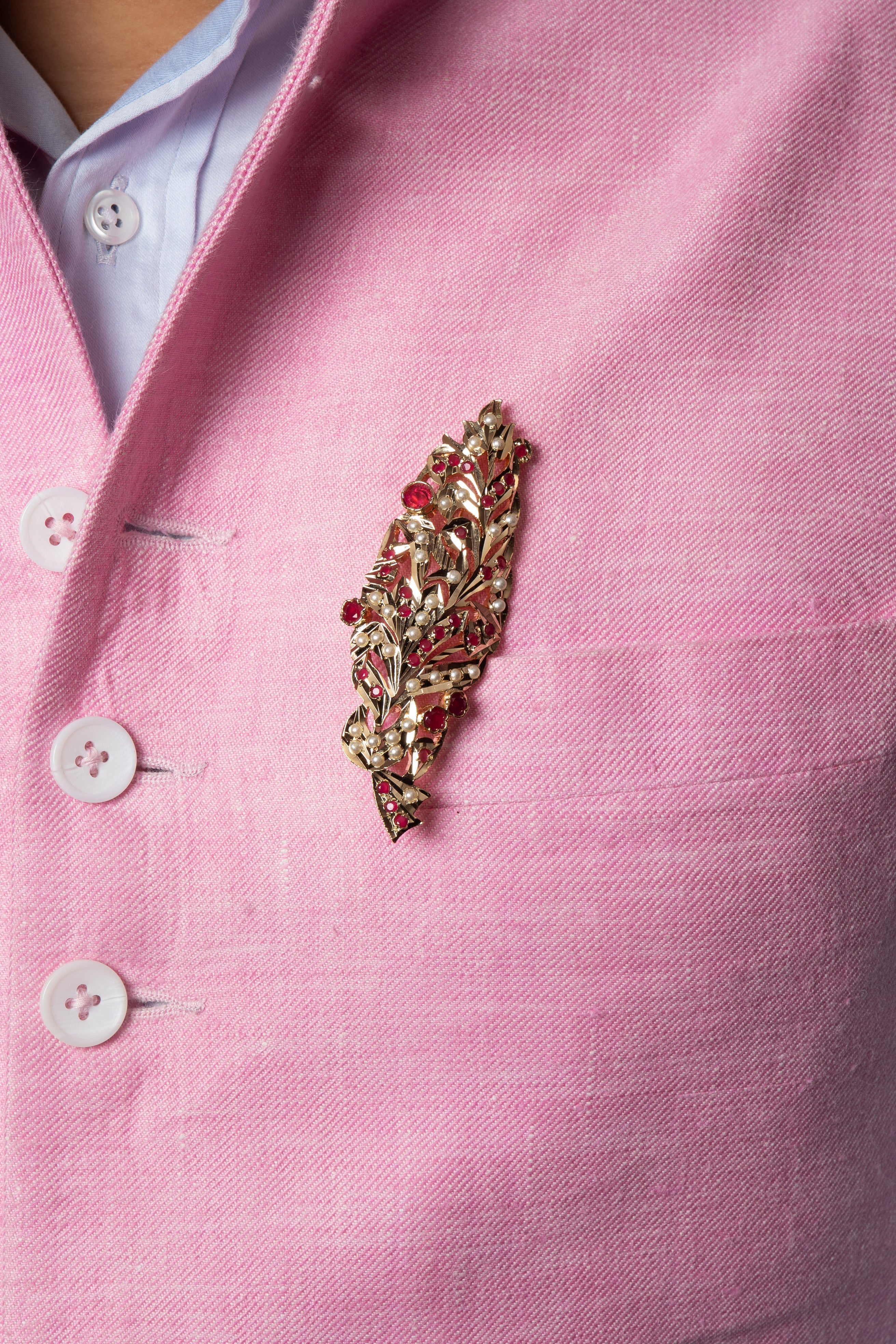 Jacket Brooch in Ruby Red Color - Gold Plated - QUEENS JEWELS